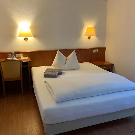 Penzion Gaestehaus An Der Rheinbruecke