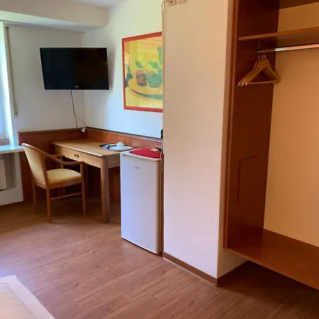 Gaestehaus An Der Rheinbruecke 3*